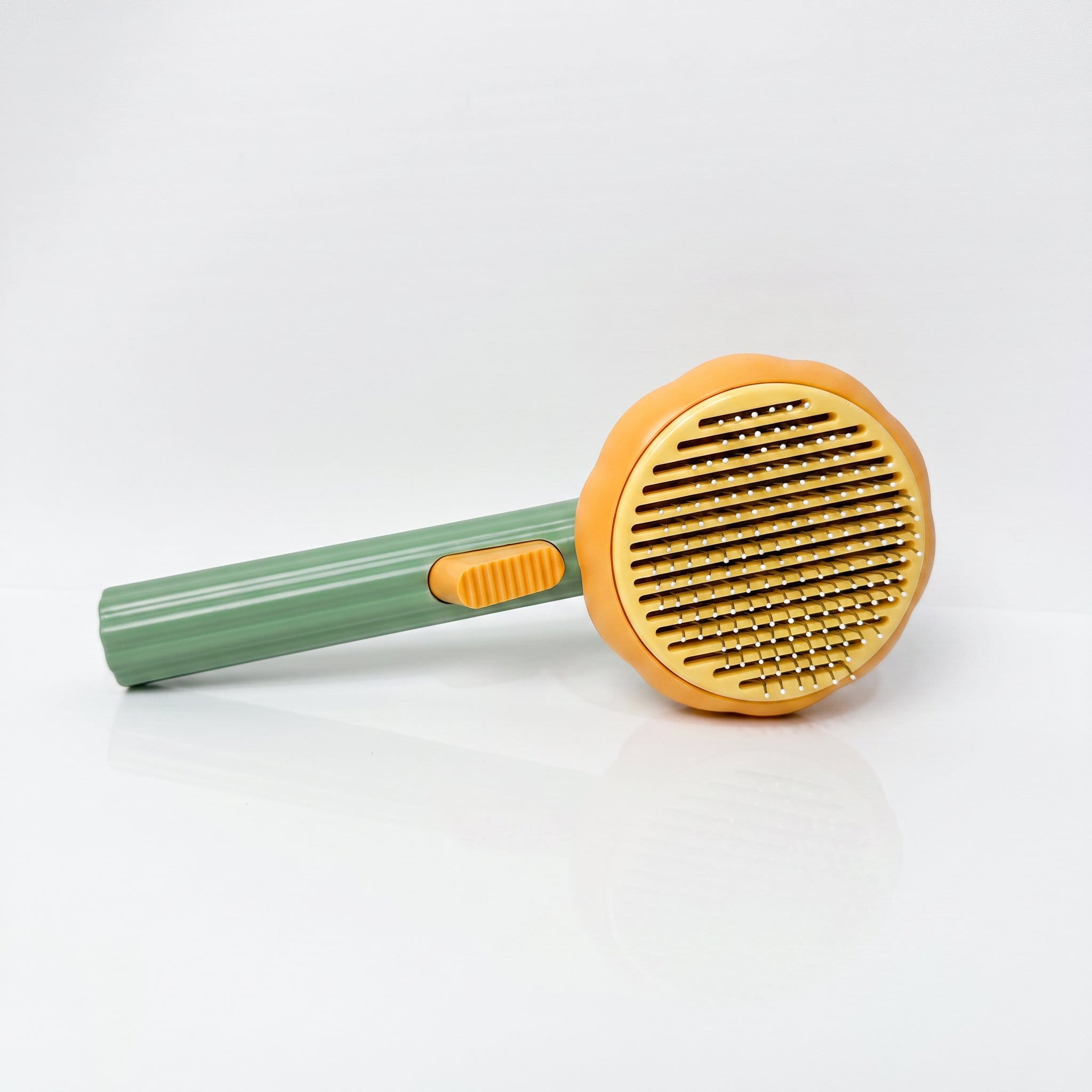 Pumpkin Pet Comb